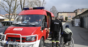 Szczepienie przeciwko COVID-19. Trwa dowóz do punktów