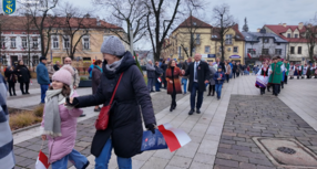 Skawina świętuje Niepodległość - polonez na rynku
